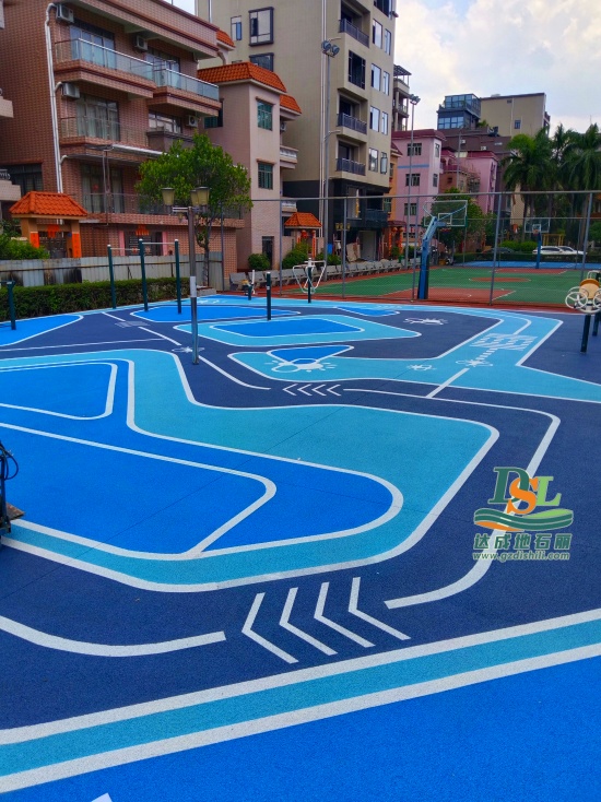 【彩色冷拌瀝青】不積水、不打滑，遛娃更安心！